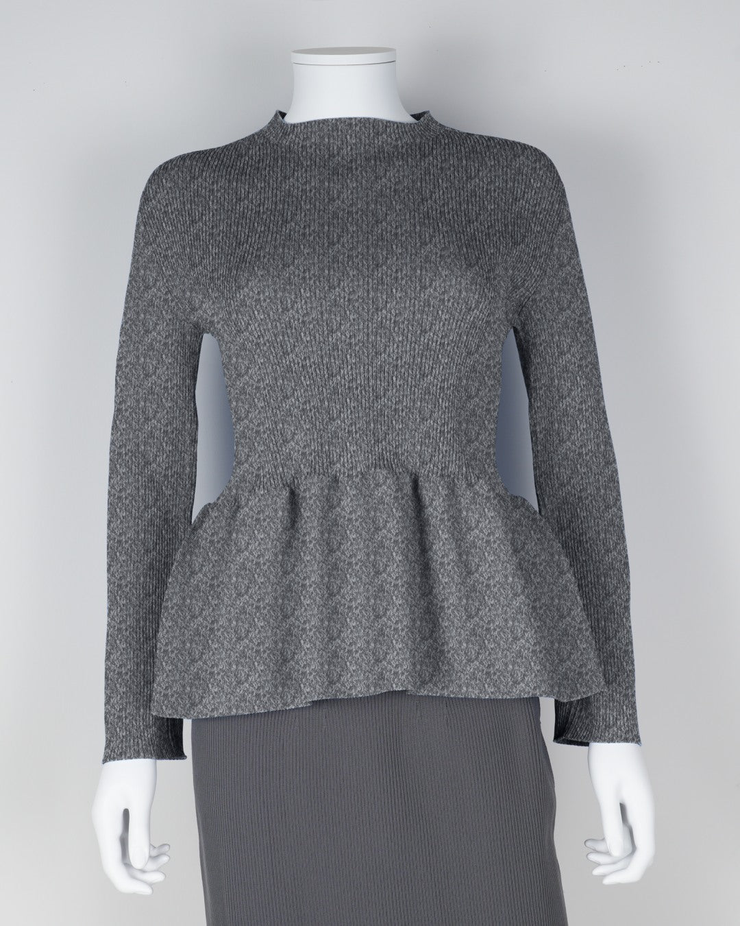 Long-sleeved peplum pullover
