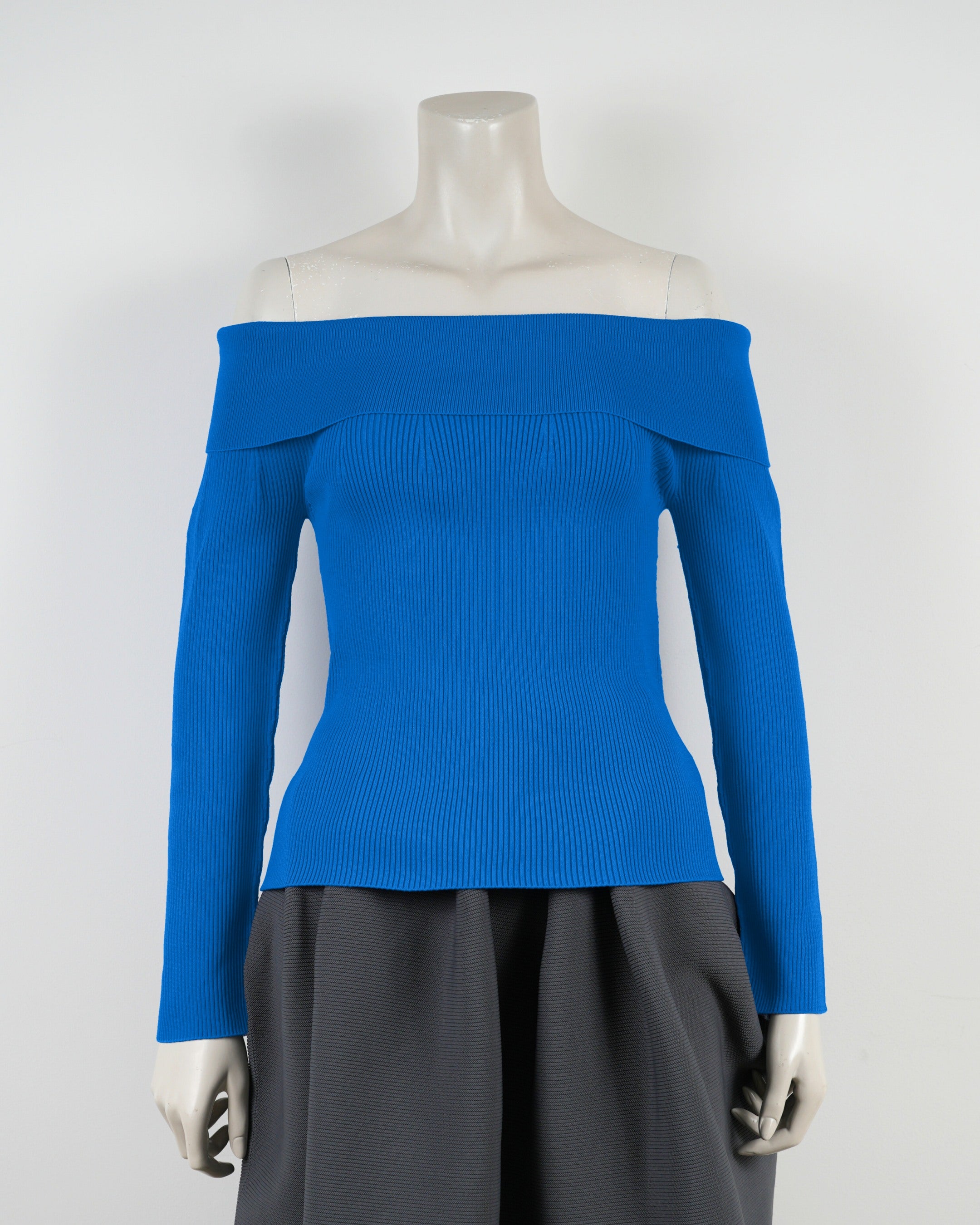 長袖オフショルダー