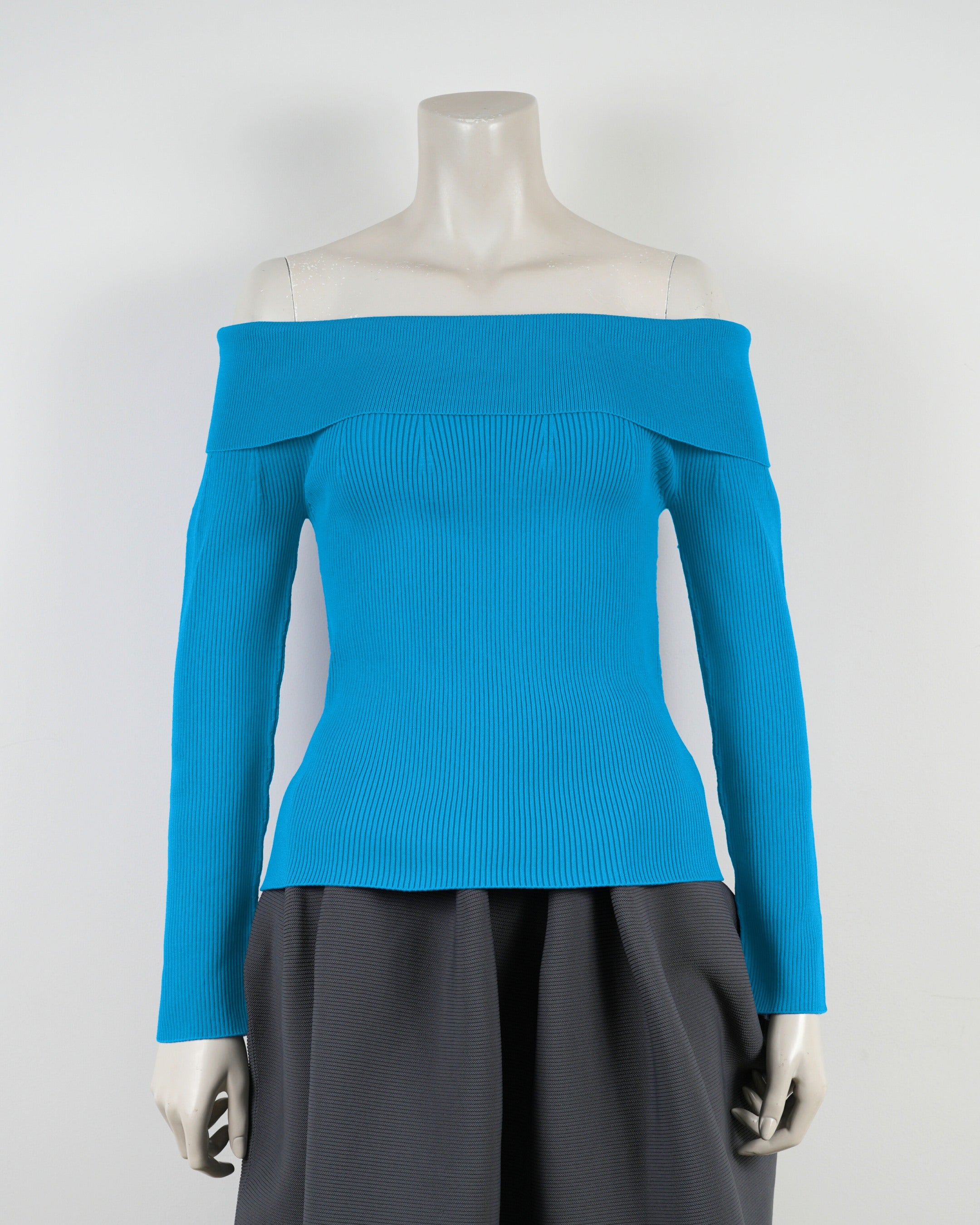 長袖オフショルダー