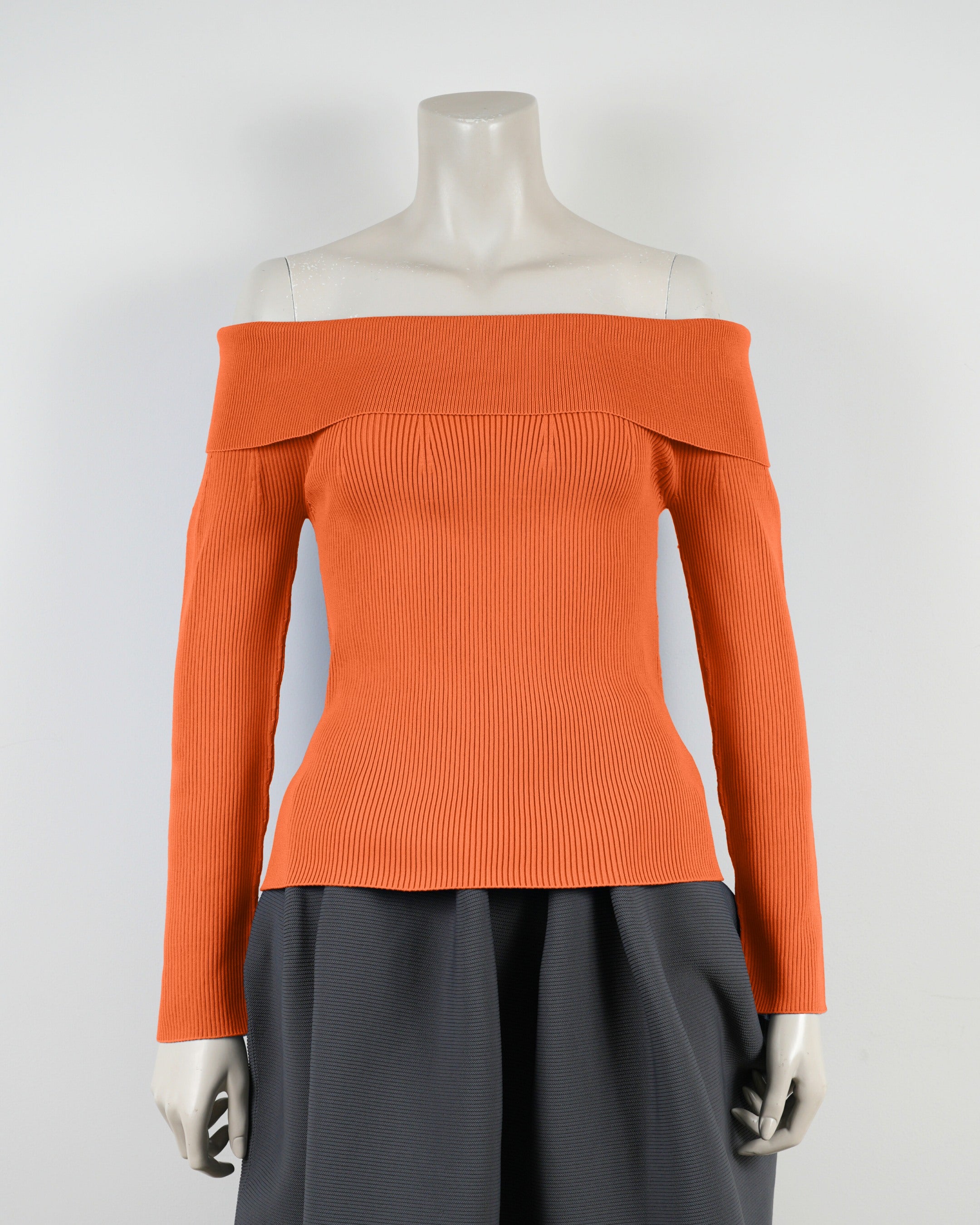 長袖オフショルダー