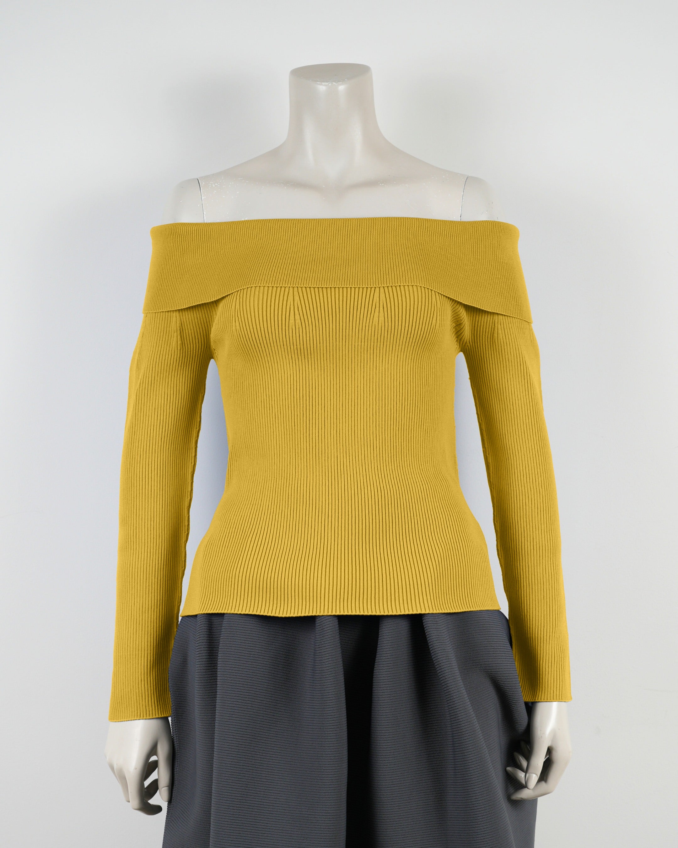 長袖オフショルダー