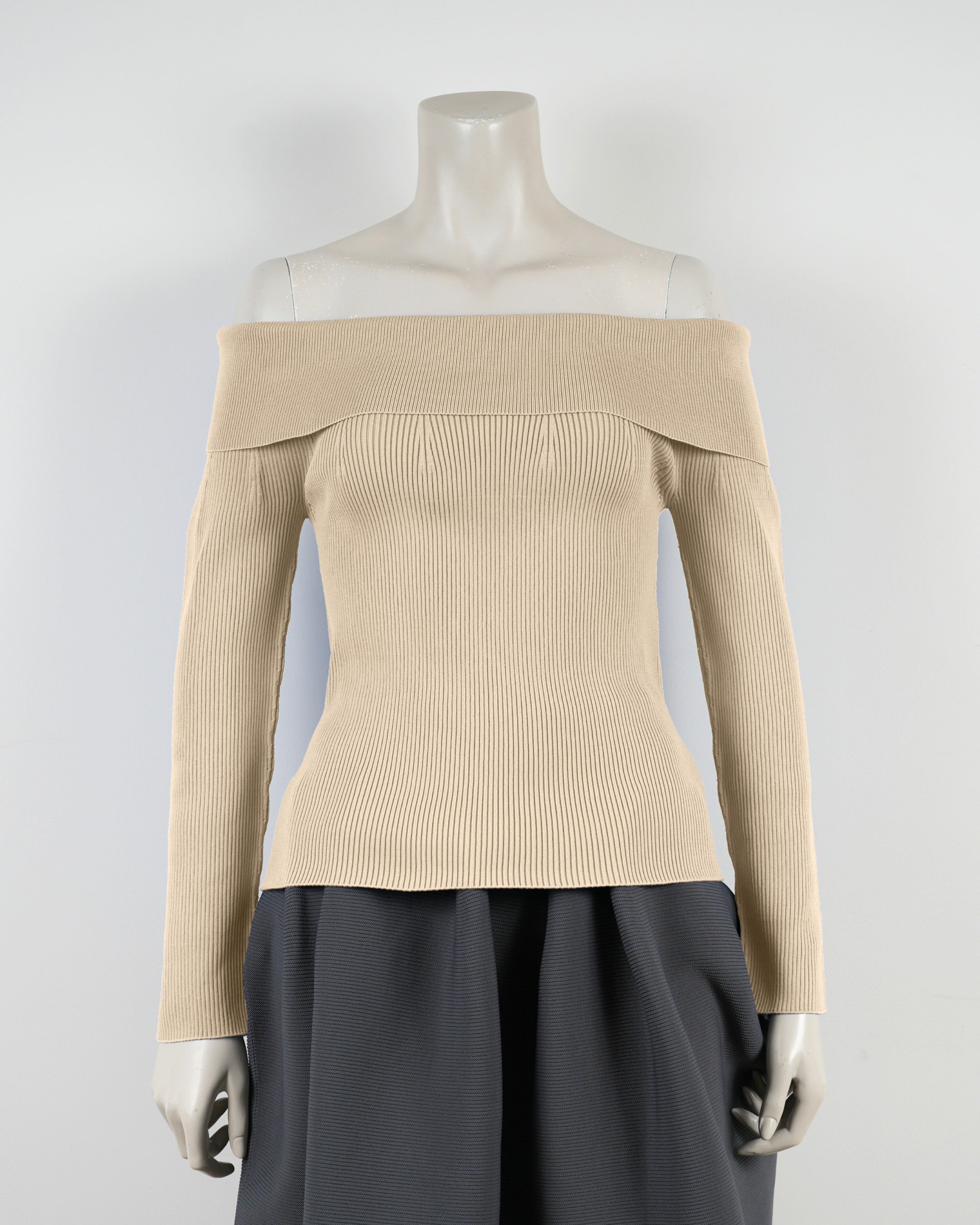 長袖オフショルダー