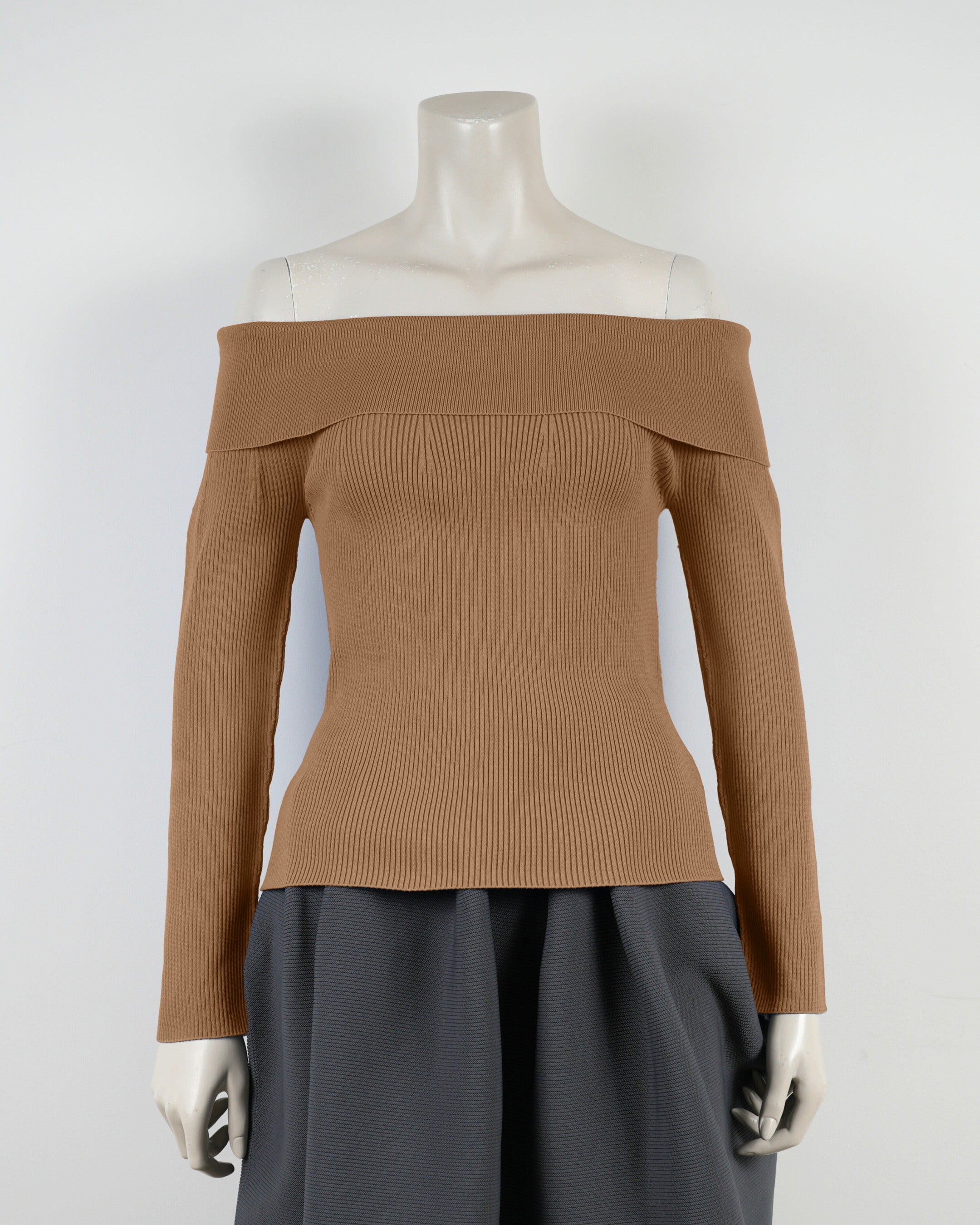 長袖オフショルダー