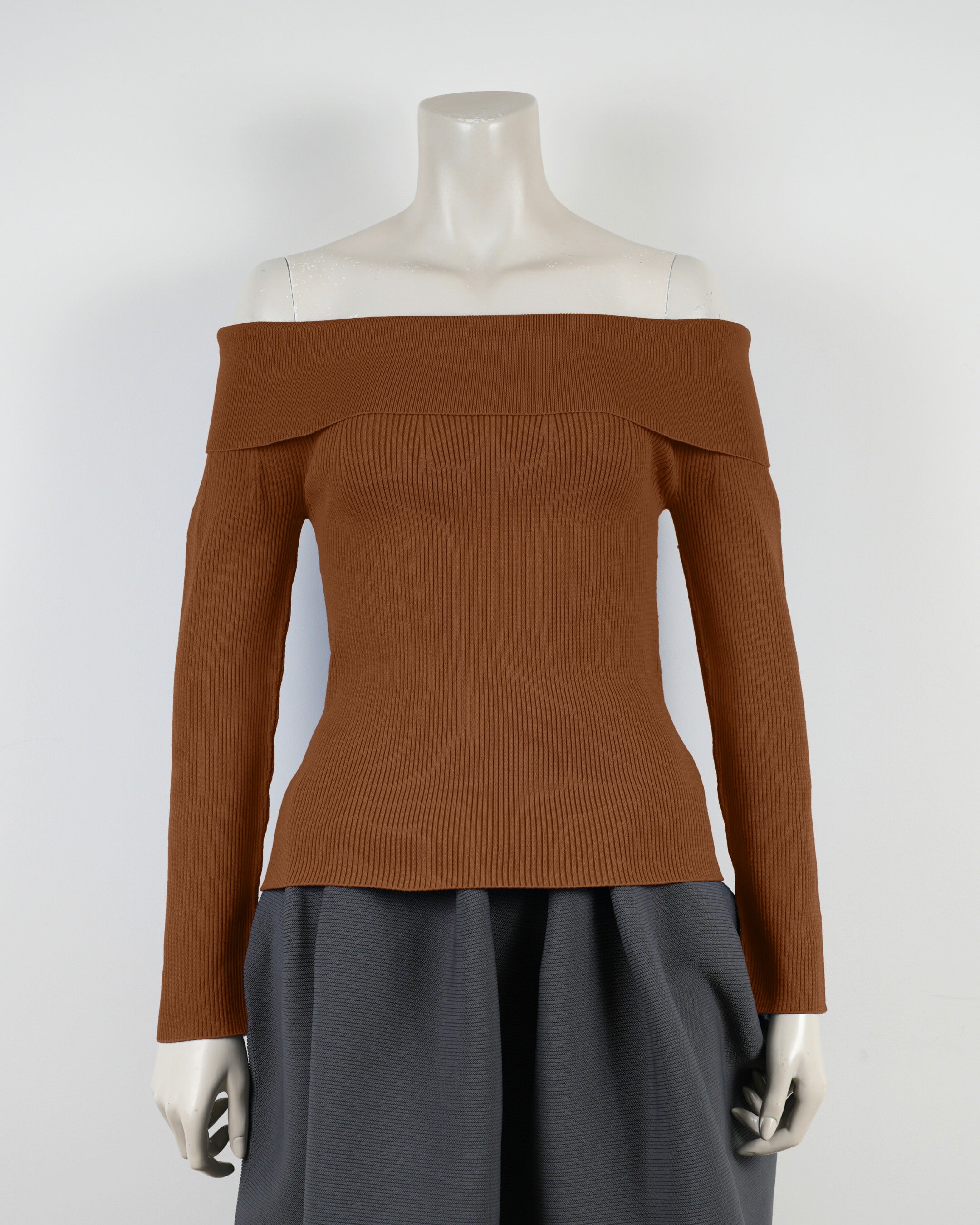 長袖オフショルダー