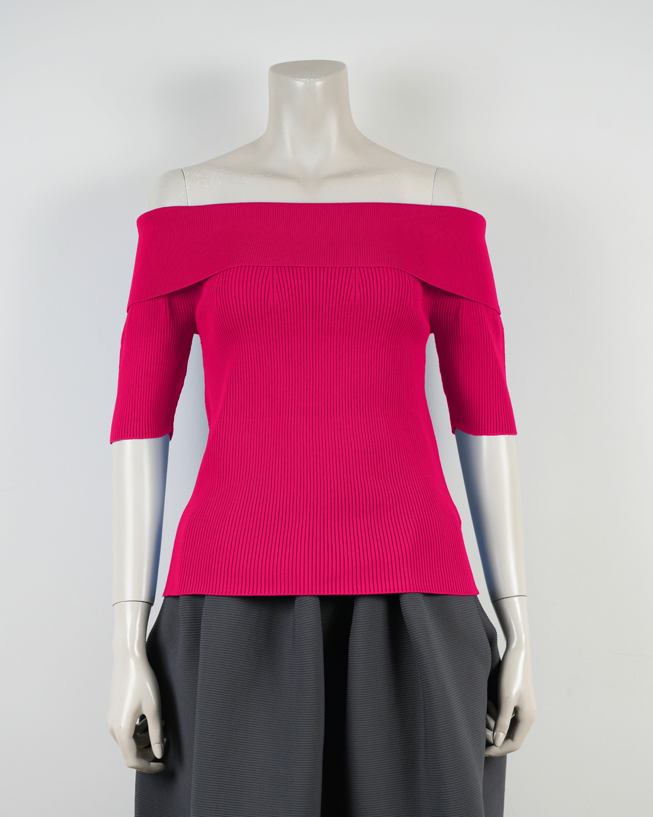 半袖オフショルダー