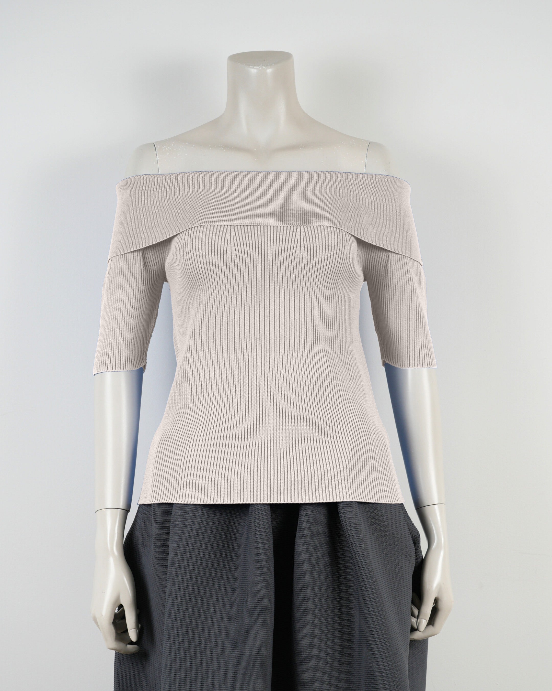 半袖オフショルダー