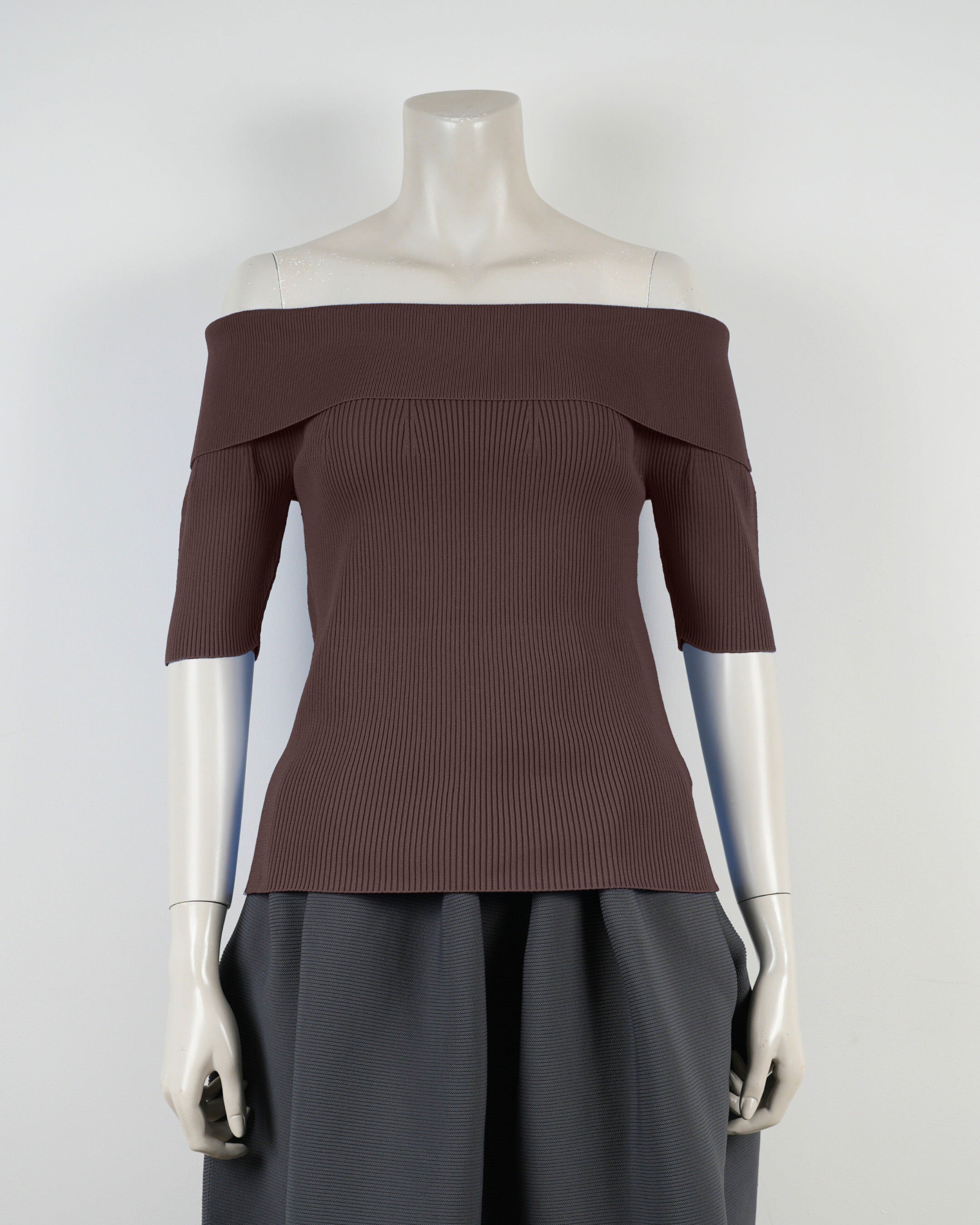 半袖オフショルダー