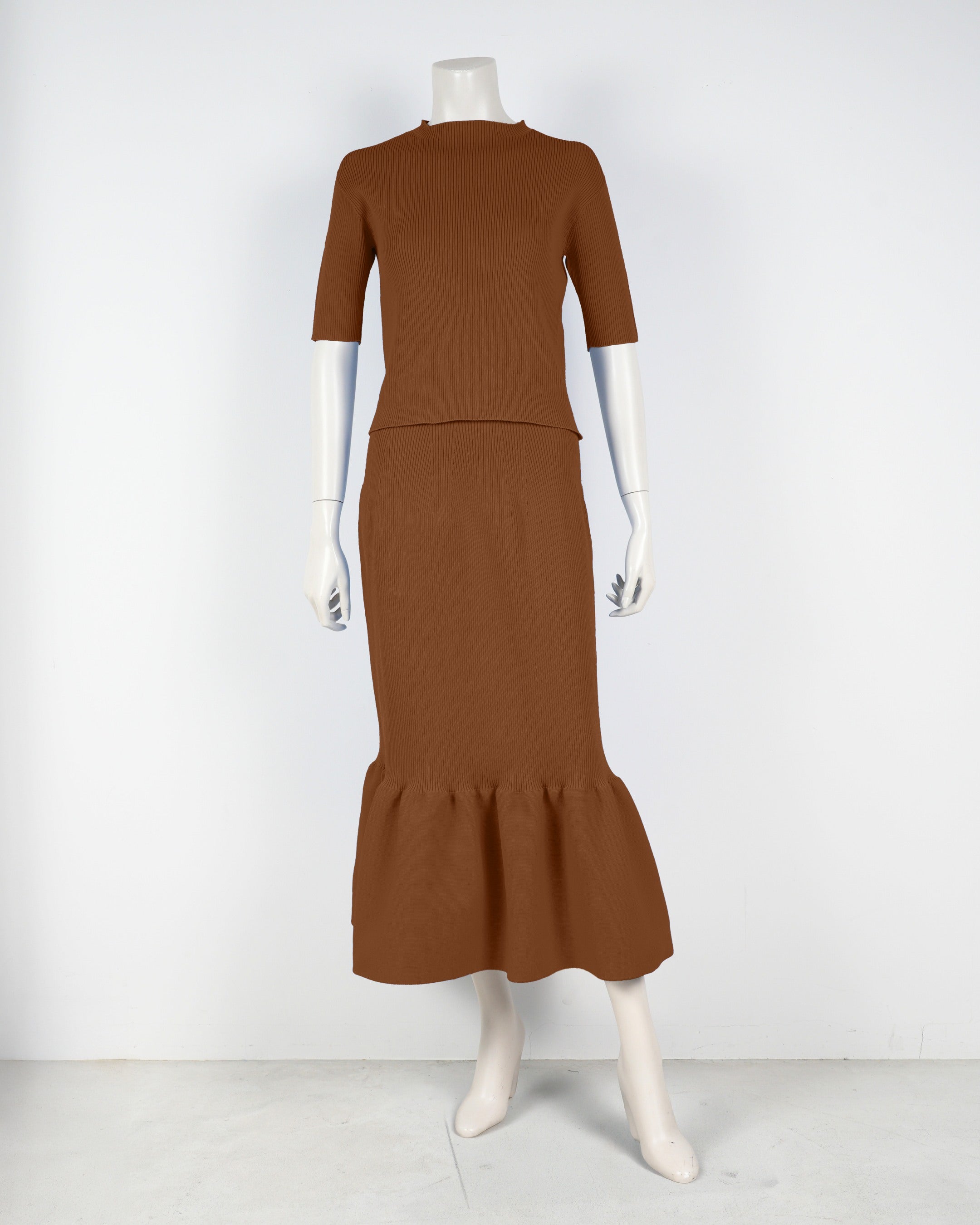 半袖プルオーバー×マーメイドスカート