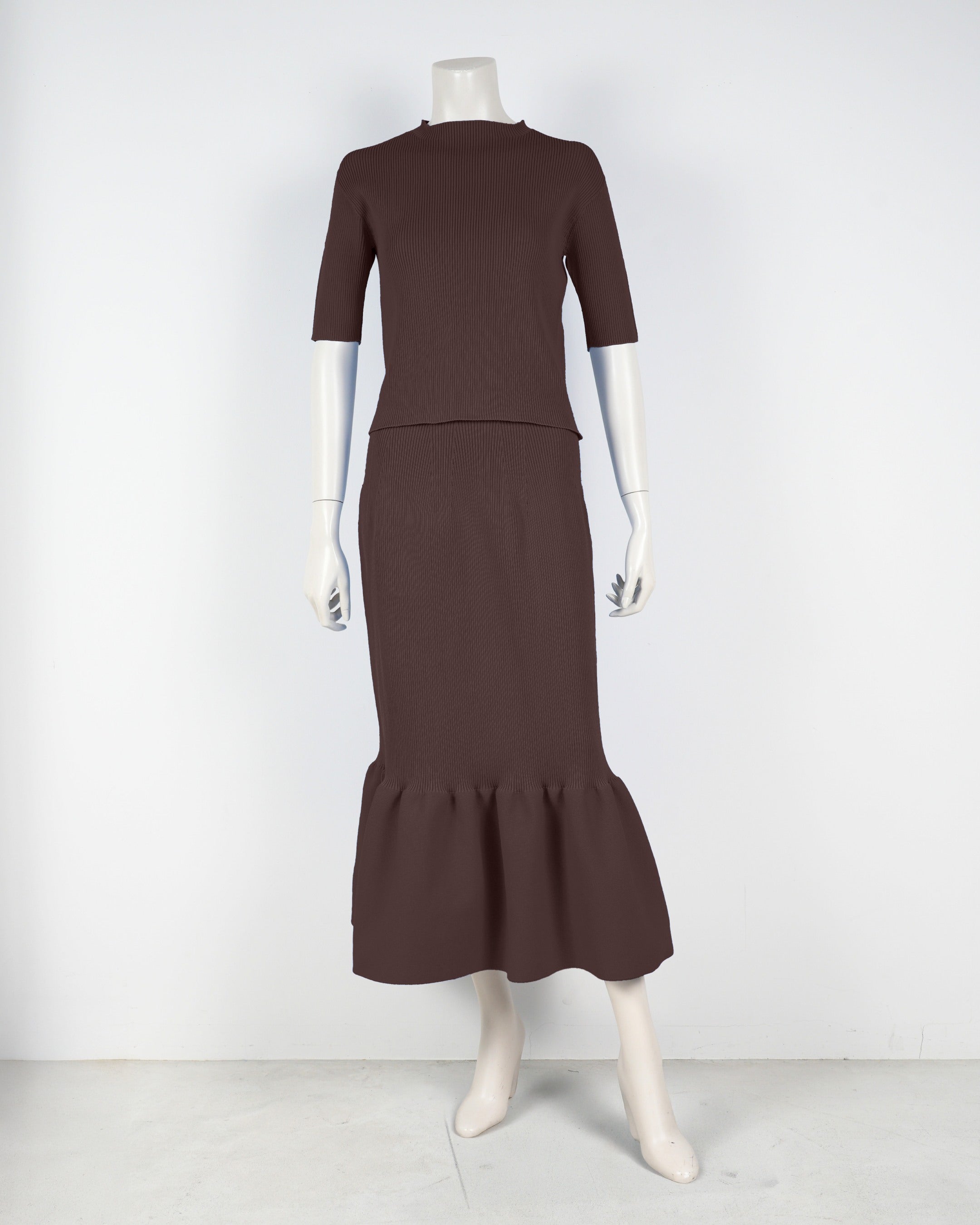 半袖プルオーバー×マーメイドスカート