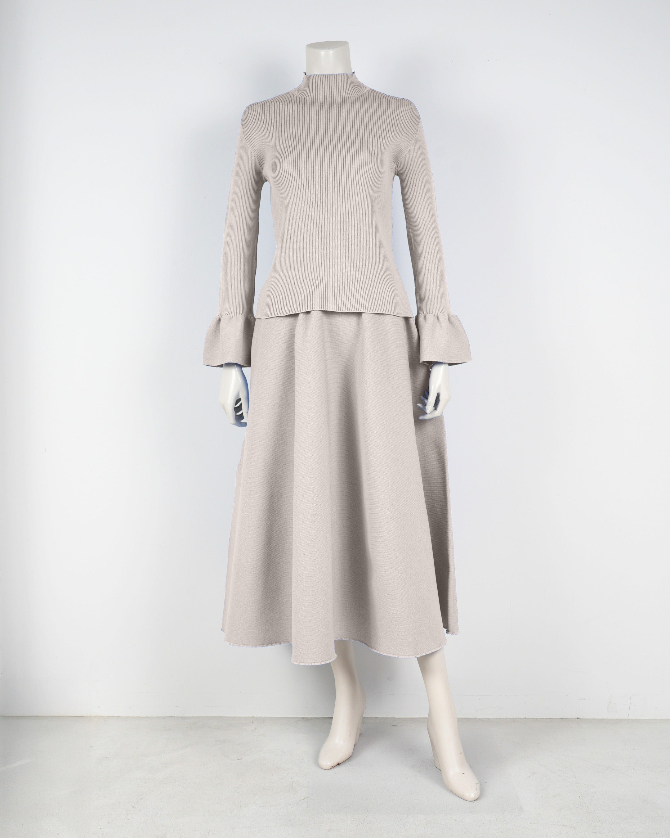 Bell sleeve pullover x draped skirt