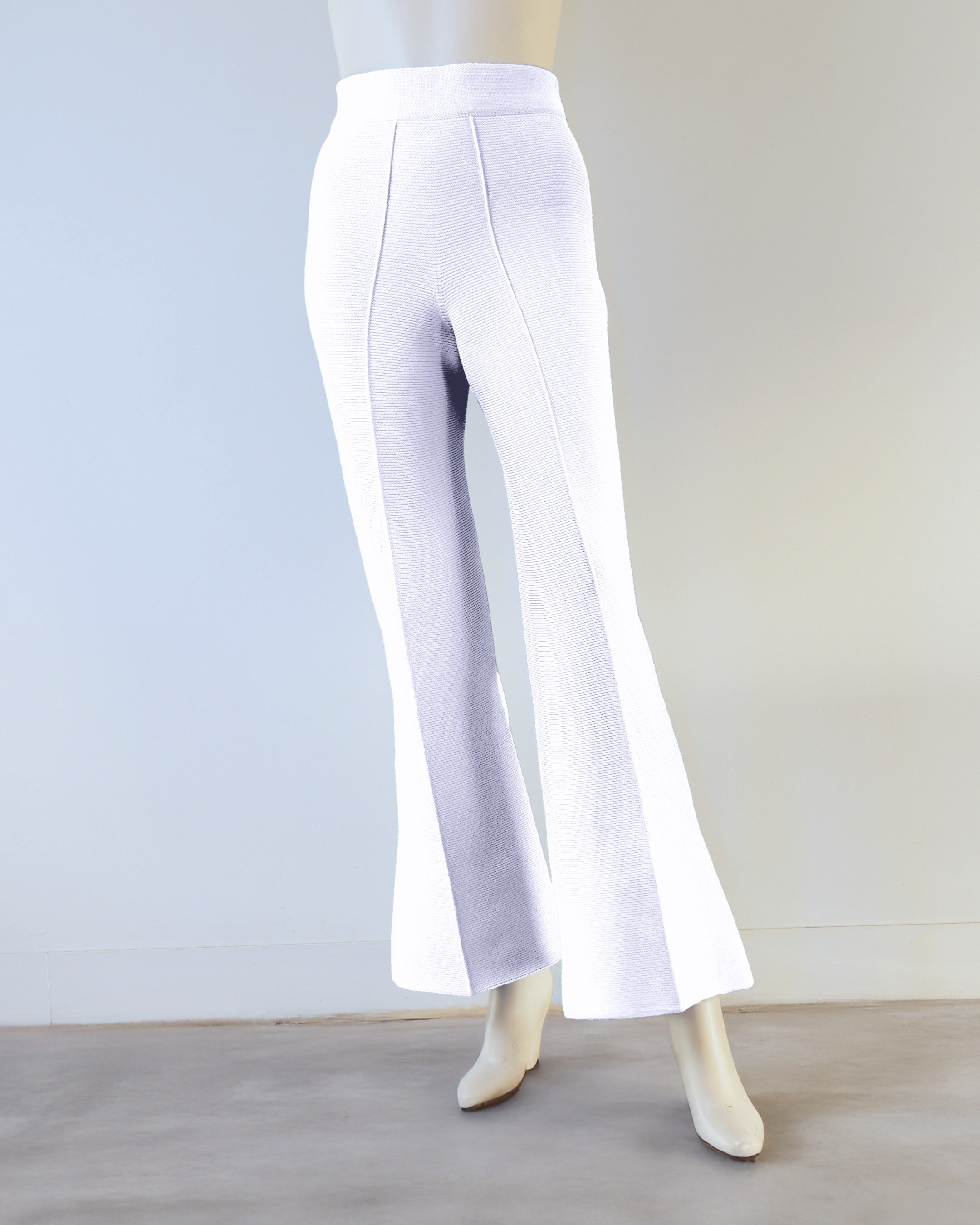 【NEW】フレアパンツ