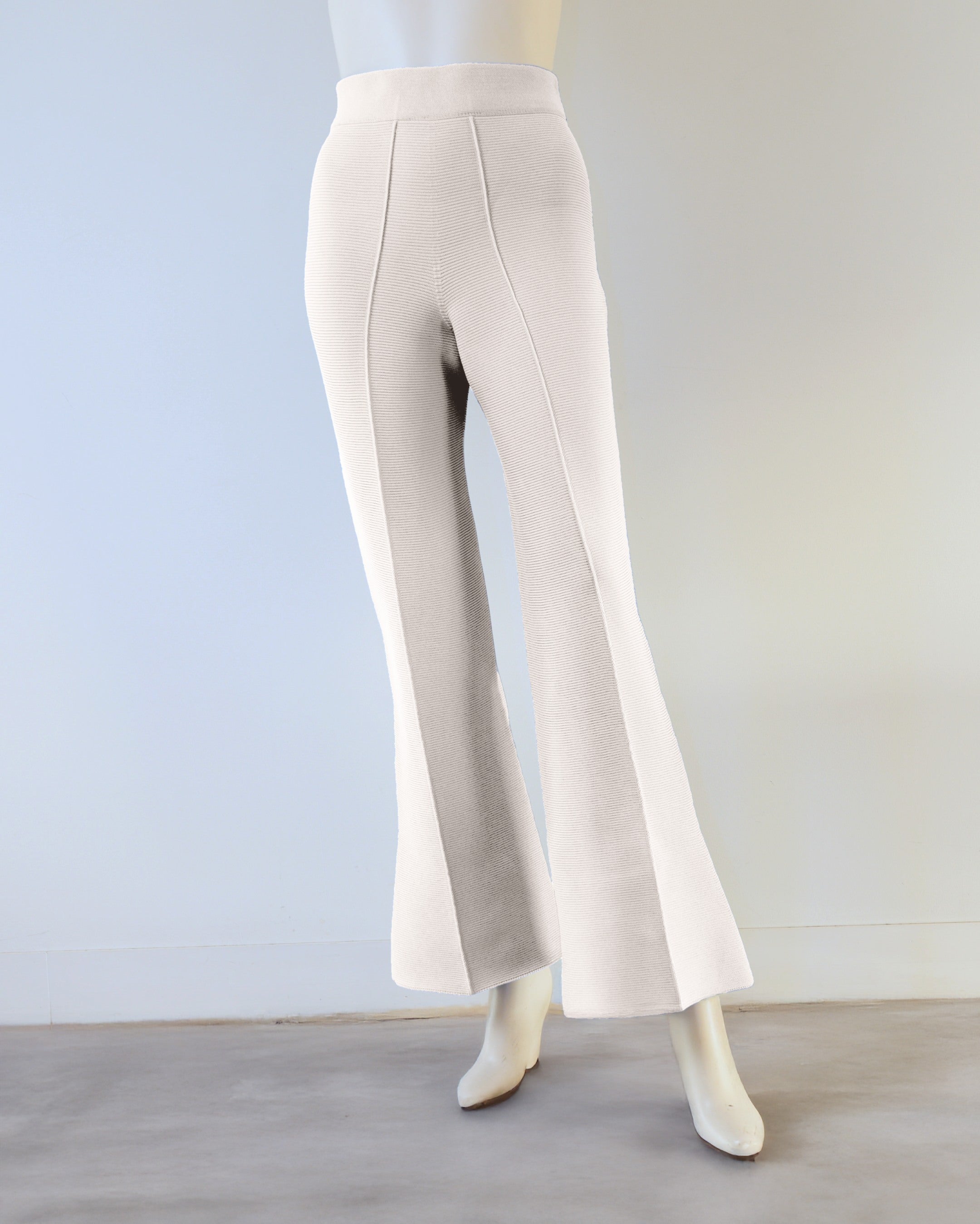 【NEW】フレアパンツ