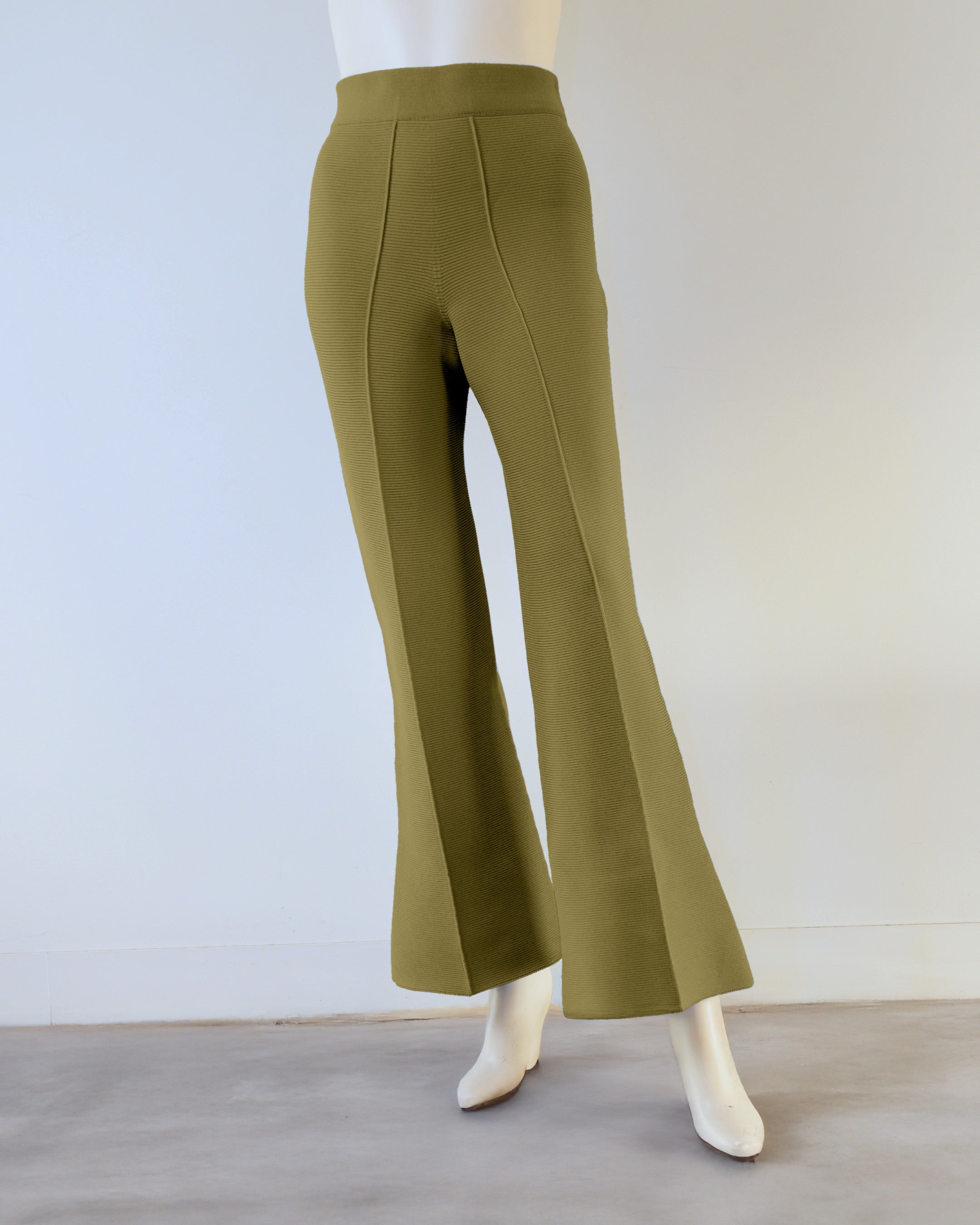 【NEW】フレアパンツ