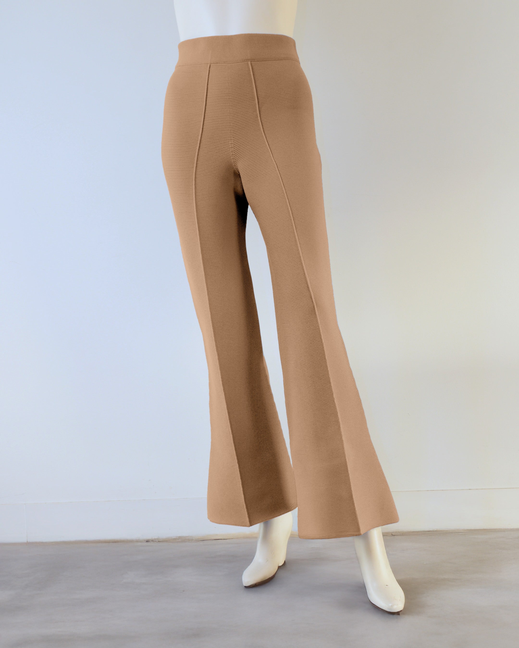 【NEW】フレアパンツ