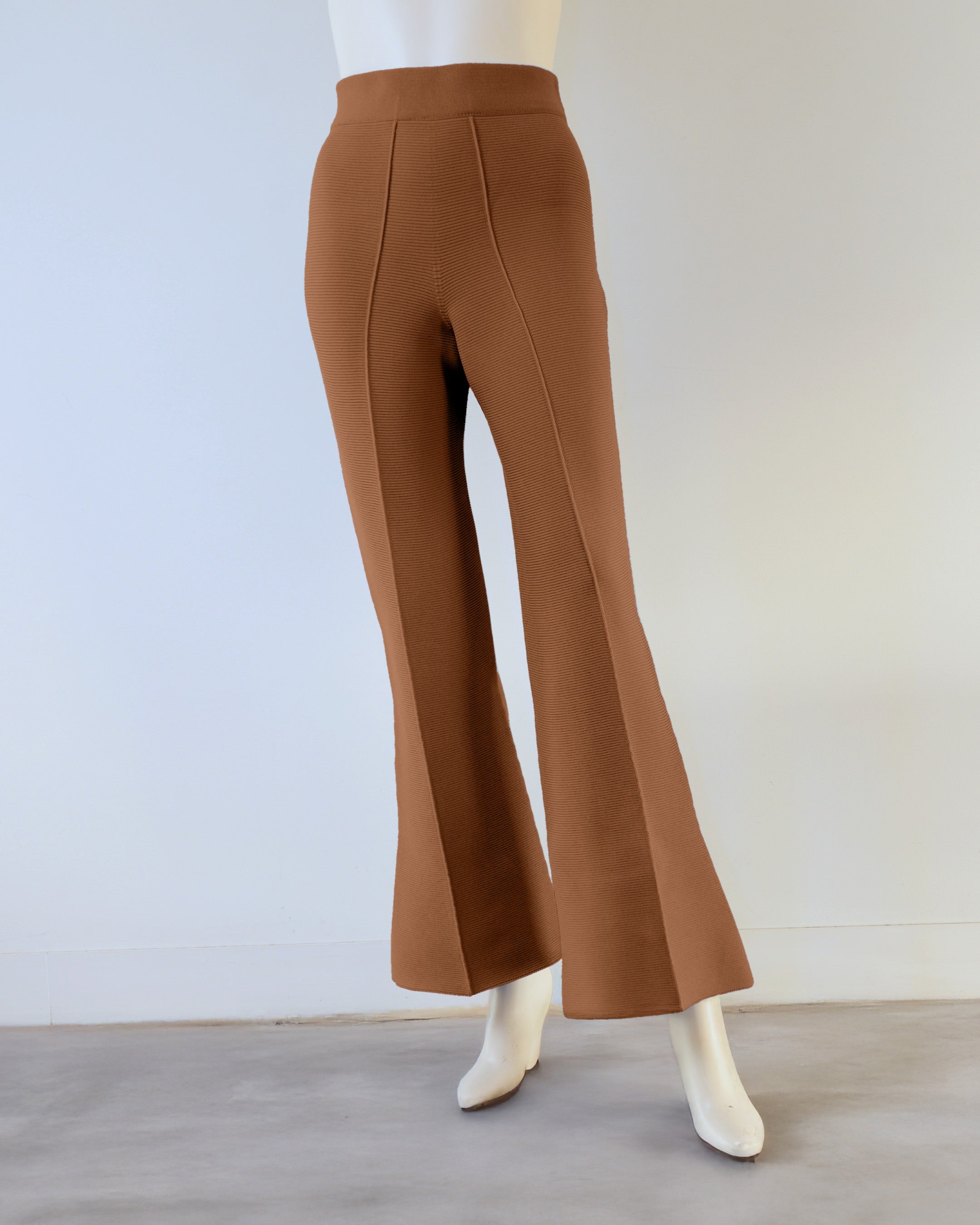 【NEW】フレアパンツ