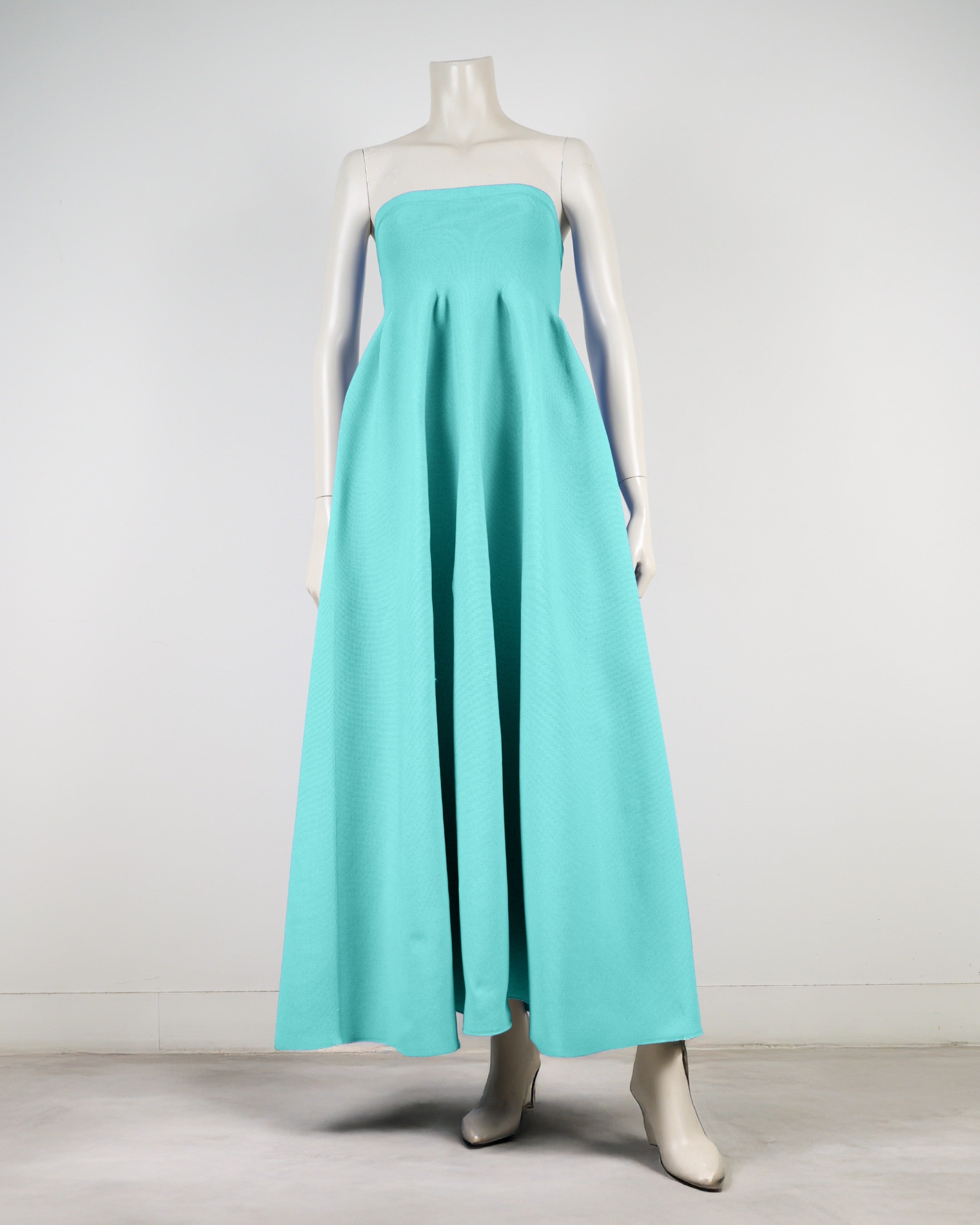 ベアトップボリュームワンピース