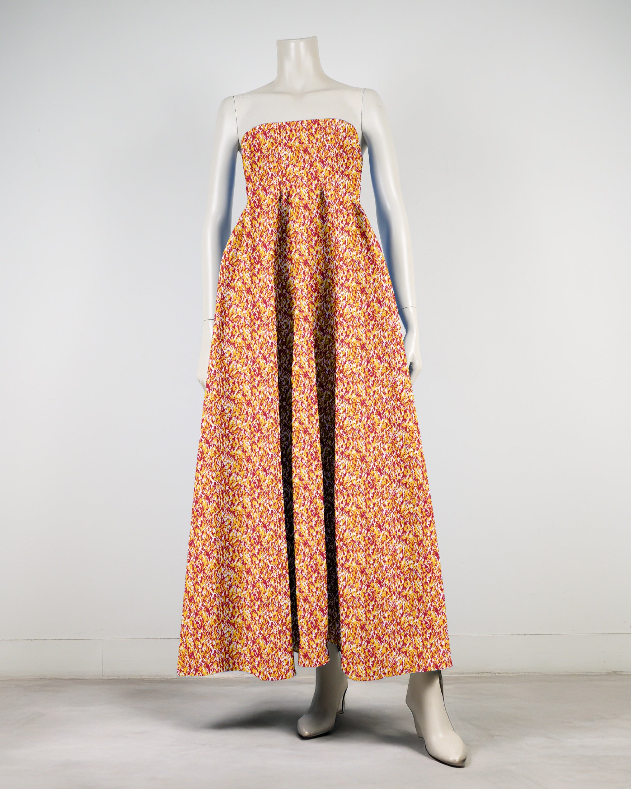 ベアトップボリュームワンピース