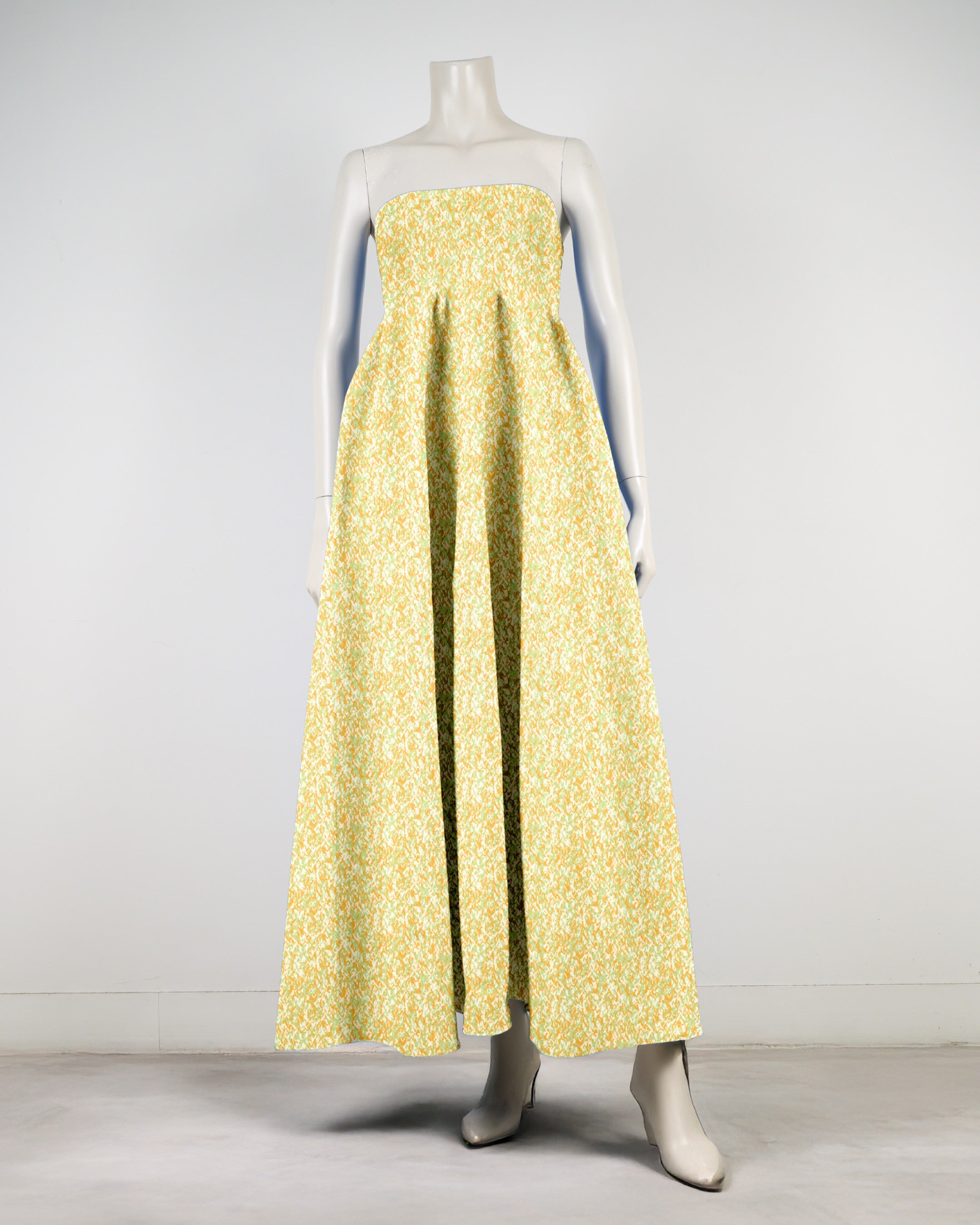 ベアトップボリュームワンピース