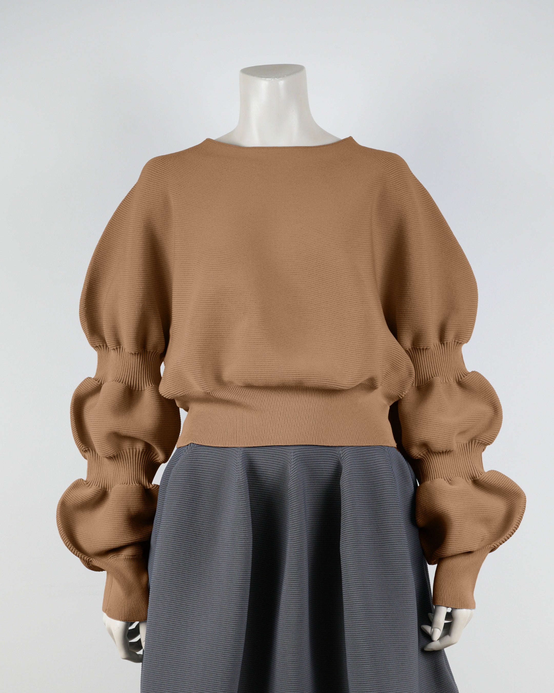 デザインスリーブプルオーバー