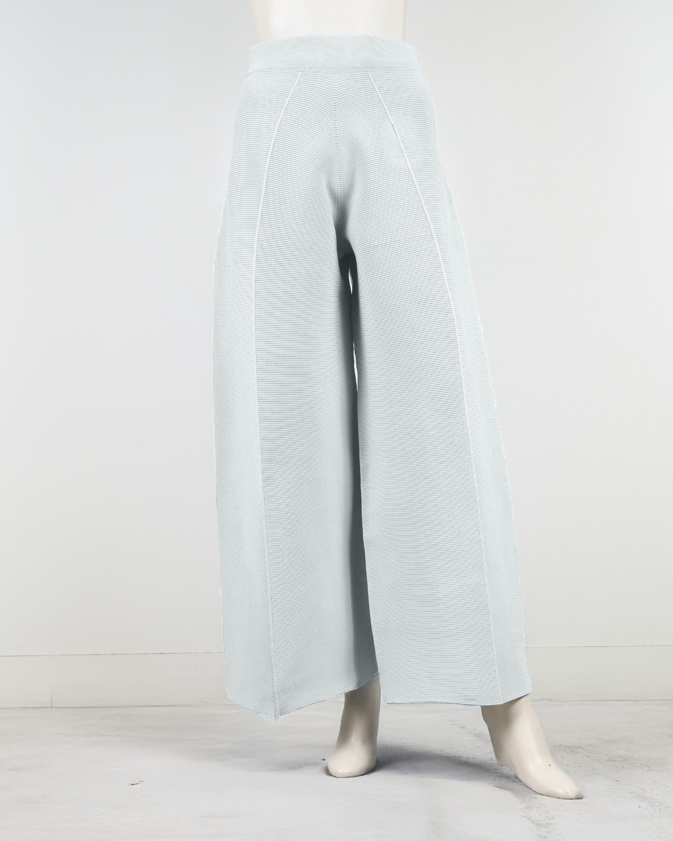 ワイドストレートパンツ