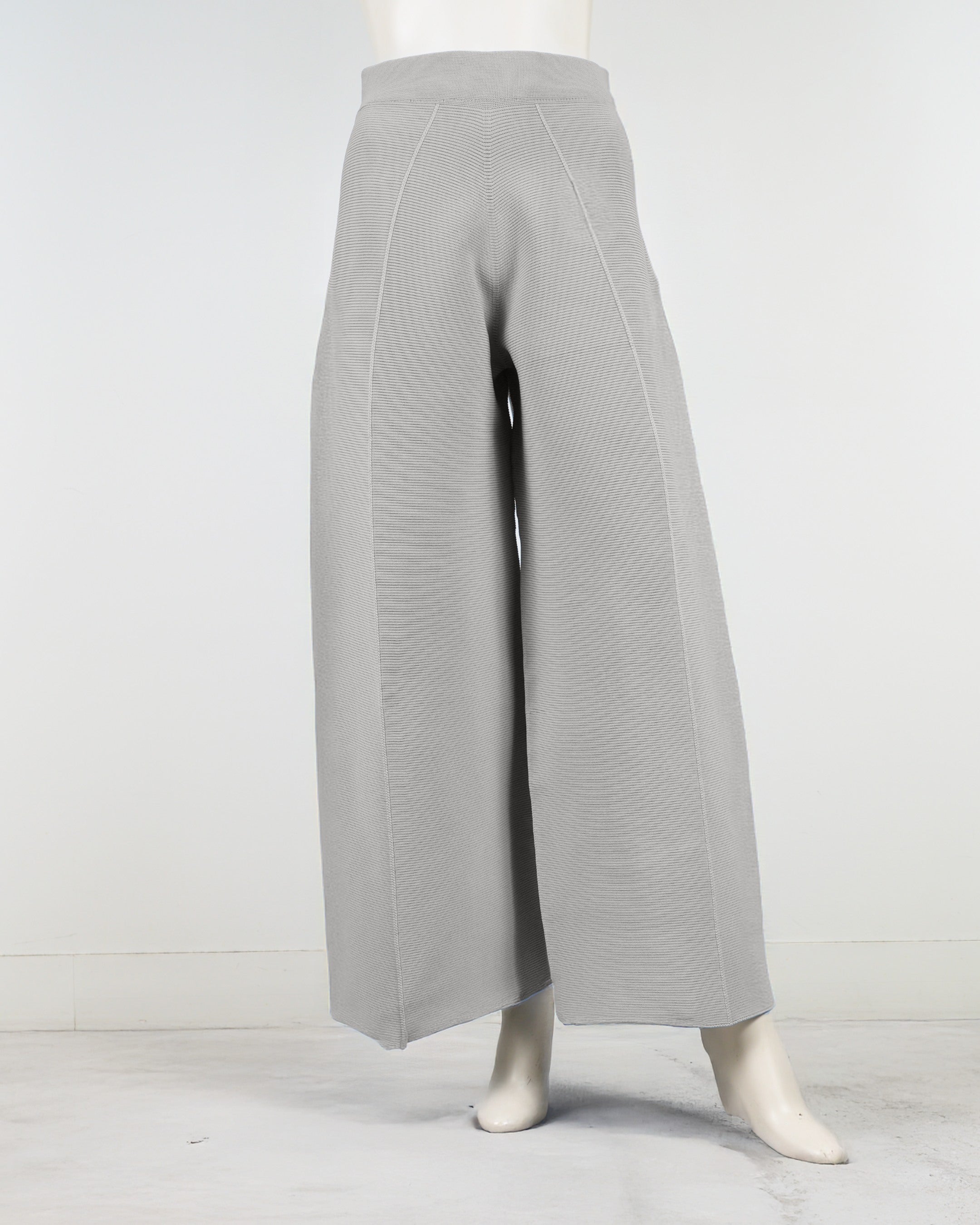 ワイドストレートパンツ