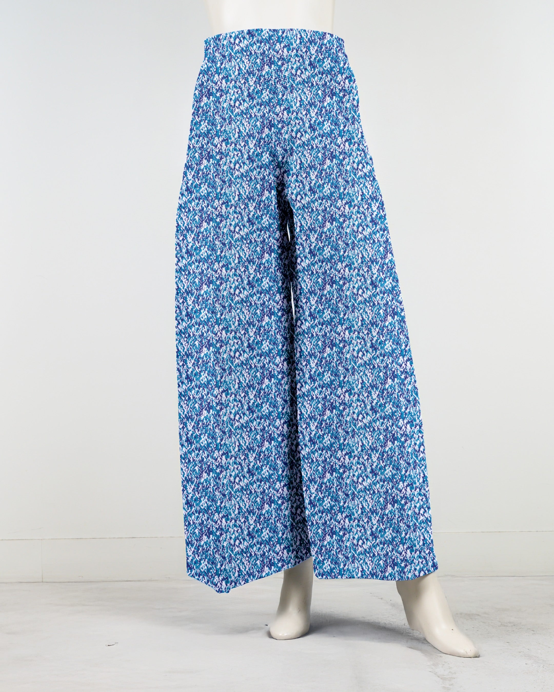 ワイドストレートパンツ