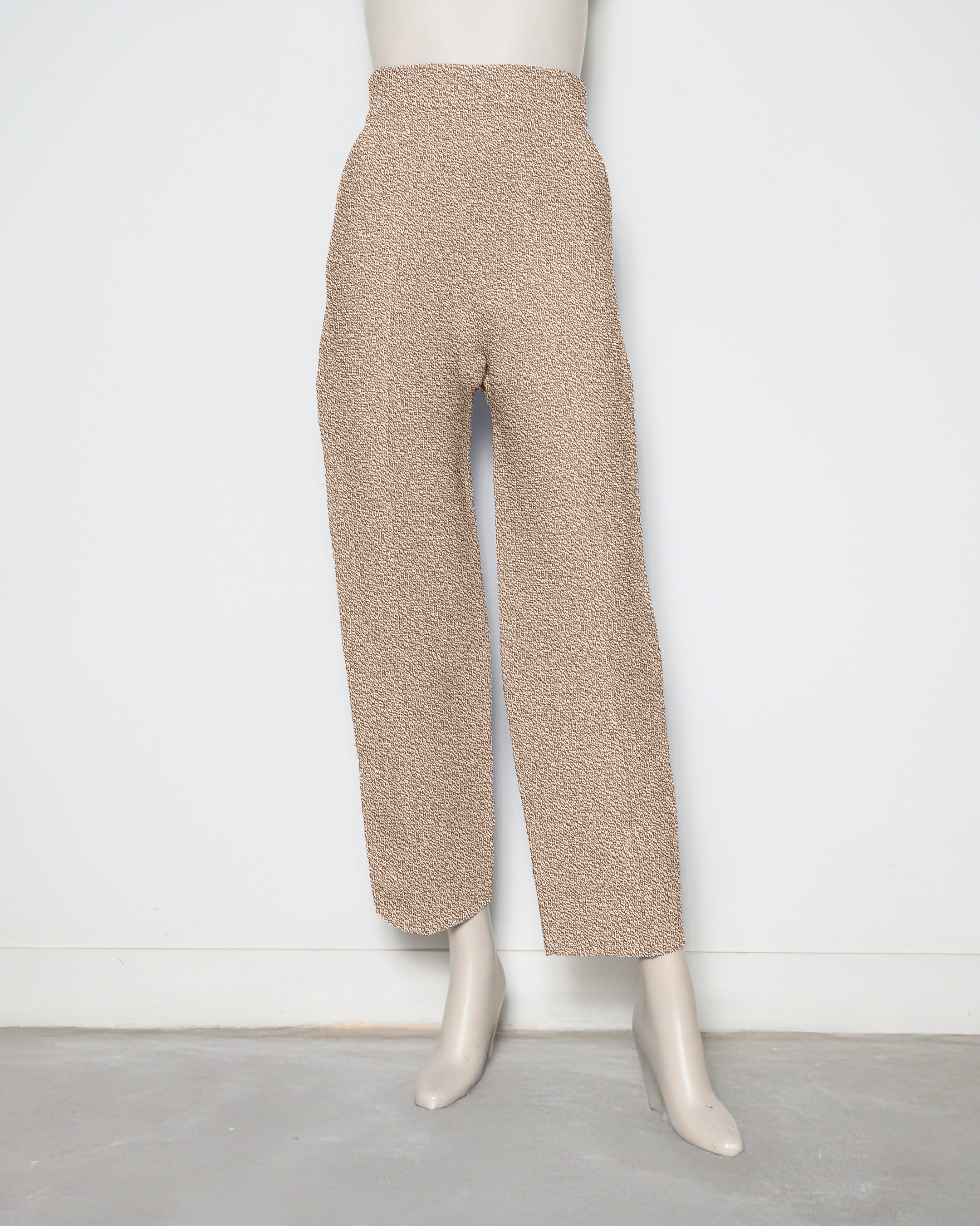 【NEW】テーパードパンツ