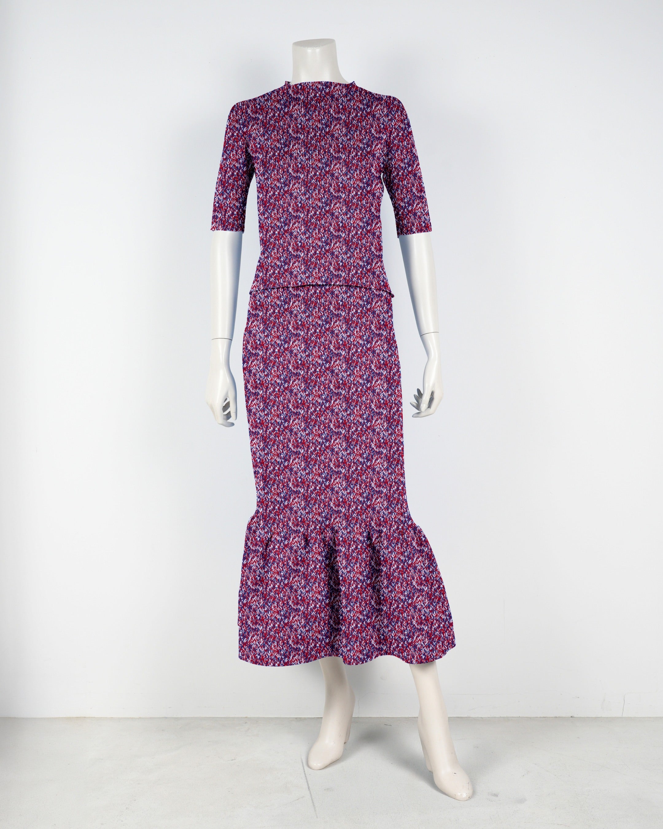 半袖プルオーバー×マーメイドスカート